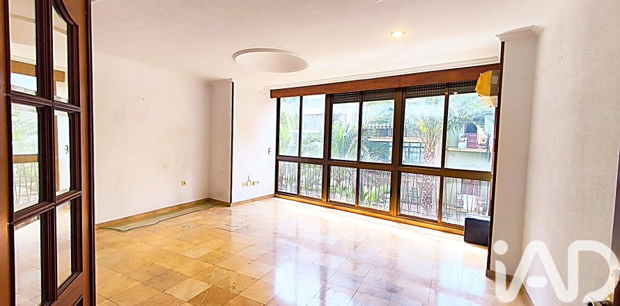 Apartment in Alicante, Spain 3 bedrooms, 107.4 sq.m. No. 172475