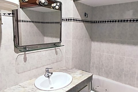 Apartment for sale in Alicante, Spain 3 bedrooms, 107.4 sq.m. No. 172475 - photo 16