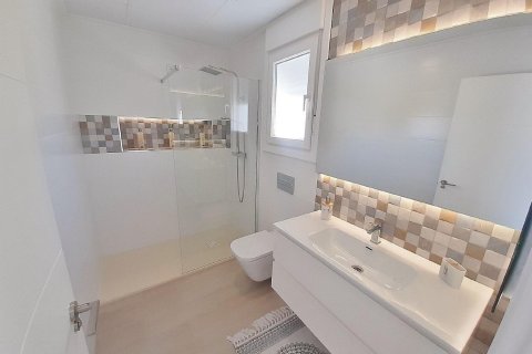 Radhus till salu i Avileses, Murcia, Spanien 3 sovrum, 82 kvm. Nr. 170549 - foto 8