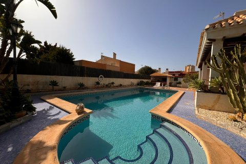 Villa pārdošanā La Manga del Mar Menor, Murcia, Spānijā 5 istabas, 637 m2 Nr. 139528 - attēls 2
