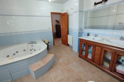 Villa pārdošanā Torrevieja, Alicante, Spānijā 6 istabas, 375 m2 Nr. 139527 - attēls 26