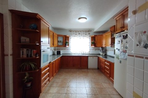 Villa pārdošanā Torrevieja, Alicante, Spānijā 6 istabas, 375 m2 Nr. 139527 - attēls 9