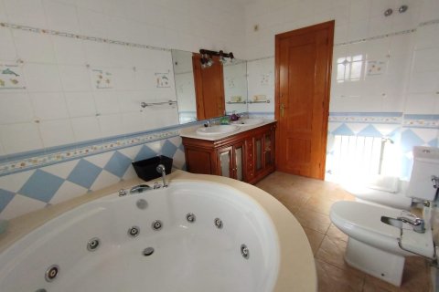 Villa pārdošanā Torrevieja, Alicante, Spānijā 6 istabas, 375 m2 Nr. 139527 - attēls 30