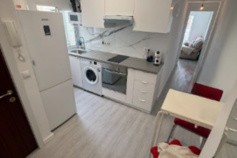 Продажа пентхауса в Аликанте, Испания 2 спальни, 50м2 №195104 - фото 3