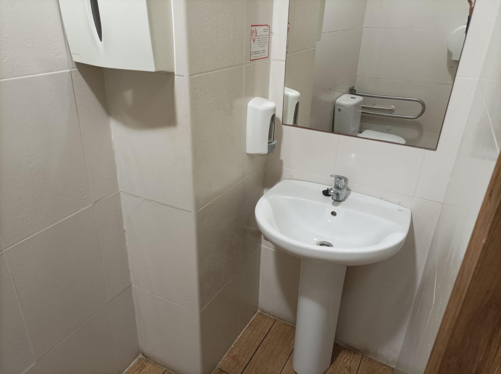 Liikekiinteistö Guardamar del Segura, Alicante, Espanja 83 m2 No. 183895
