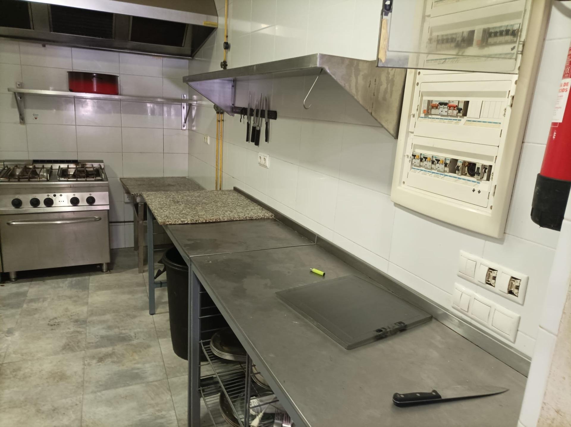 Liikekiinteistö Guardamar del Segura, Alicante, Espanja 83 m2 No. 183895
