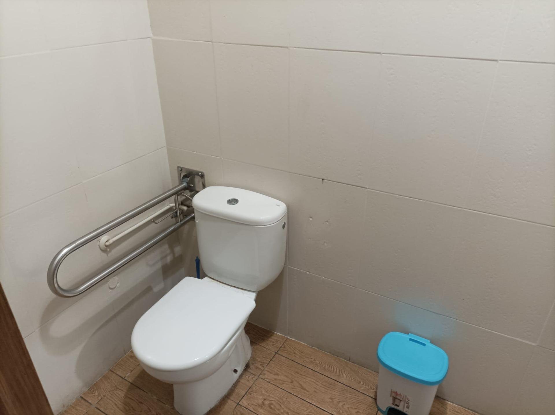 Liikekiinteistö Guardamar del Segura, Alicante, Espanja 83 m2 No. 183895
