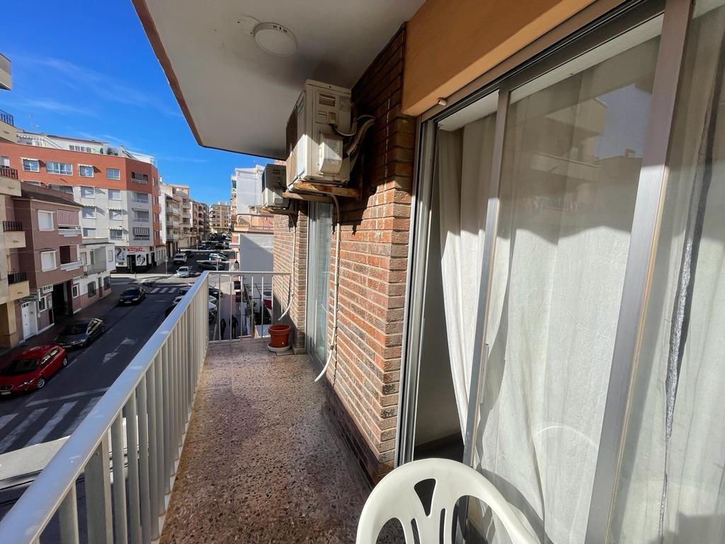 Apartamento en Guardamar del Segura, Alicante, España 3 dormitorios, 105 m2 No. 183898