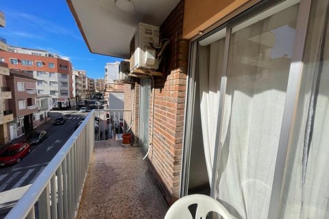 Apartment for sale in Guardamar del Segura, Alicante, Spain 3 bedrooms, 105 sq.m. No. 183898 - photo 14