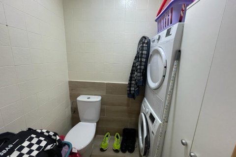 Apartment for sale in Guardamar del Segura, Alicante, Spain 3 bedrooms, 105 sq.m. No. 183898 - photo 19