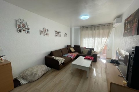 Apartment for sale in Guardamar del Segura, Alicante, Spain 3 bedrooms, 105 sq.m. No. 183898 - photo 7