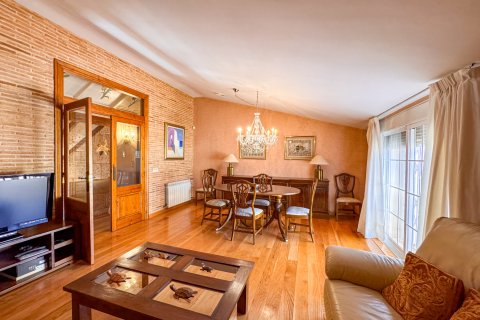 Casa adosada en venta en Segorbe, Castellón, España 5 dormitorios, 426 m2 No. 149696 - foto 30