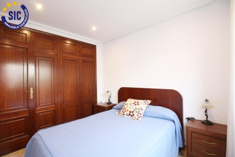 Kamienica w Meliana, Valencia, Hiszpania 3 sypialnie, 450 mkw. nr 149695 – zdjęcie 19