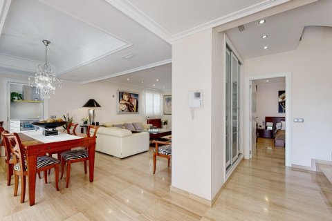 Villa en venta en Vilamarxant, València, España 7 dormitorios, 400 m2 No. 149694 - foto 23