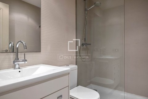 Wohnung zur Miete in Barcelona, Spanien 3 Schlafzimmer, 230 m2 Nr. 151019 - Foto 16