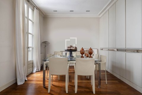 Wohnung zur Miete in Barcelona, Spanien 3 Schlafzimmer, 230 m2 Nr. 151019 - Foto 19