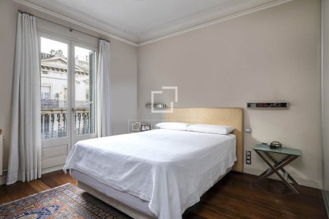 Wohnung zur Miete in Barcelona, Spanien 3 Schlafzimmer, 230 m2 Nr. 151019 - Foto 12
