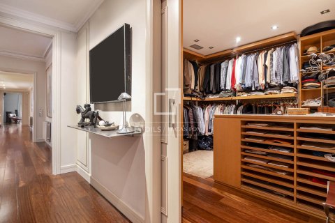 Wohnung zur Miete in Barcelona, Spanien 3 Schlafzimmer, 230 m2 Nr. 151019 - Foto 17