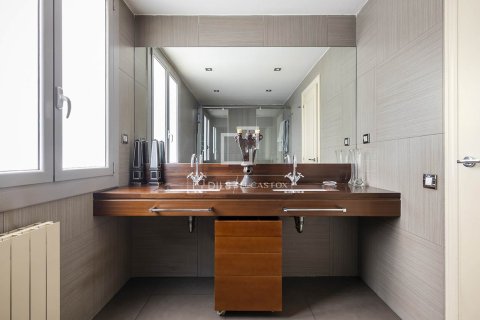 Wohnung zur Miete in Barcelona, Spanien 3 Schlafzimmer, 230 m2 Nr. 151019 - Foto 8