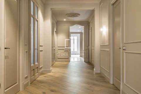 Wohnung zur Miete in Barcelona, Spanien 3 Schlafzimmer, 203 m2 Nr. 151017 - Foto 18