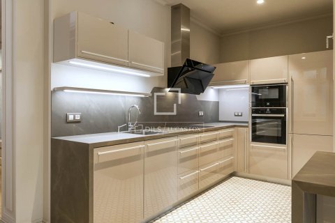 Wohnung zur Miete in Barcelona, Spanien 3 Schlafzimmer, 203 m2 Nr. 151017 - Foto 14