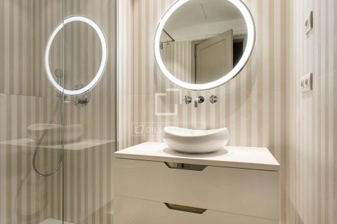 Wohnung zur Miete in Barcelona, Spanien 3 Schlafzimmer, 203 m2 Nr. 151017 - Foto 22