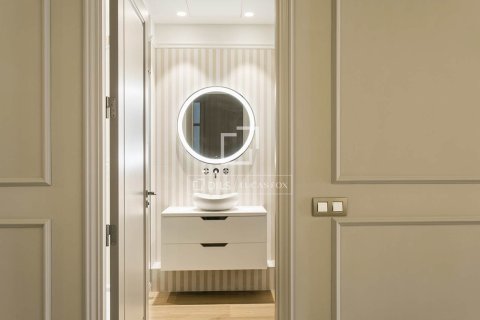 Wohnung zur Miete in Barcelona, Spanien 3 Schlafzimmer, 203 m2 Nr. 151017 - Foto 21