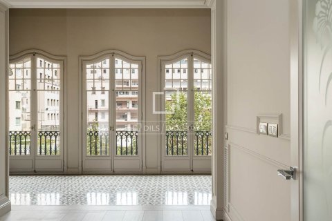 Wohnung zur Miete in Barcelona, Spanien 3 Schlafzimmer, 203 m2 Nr. 151017 - Foto 24