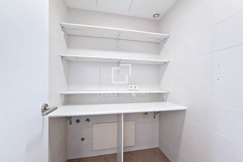 Huvila vuokrattavana Vilanova i la Geltru, Barcelona, Espanja, 4 makuuhuonetta, 220 m2 No. 151015 - kuva 21