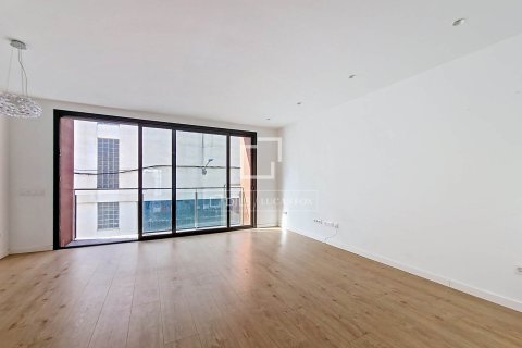 Huvila vuokrattavana Vilanova i la Geltru, Barcelona, Espanja, 4 makuuhuonetta, 220 m2 No. 151015 - kuva 18