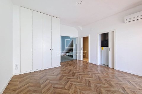 Huvila vuokrattavana Vilanova i la Geltru, Barcelona, Espanja, 4 makuuhuonetta, 220 m2 No. 151015 - kuva 11