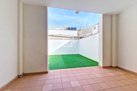 Huvila vuokrattavana Vilanova i la Geltru, Barcelona, Espanja, 4 makuuhuonetta, 220 m2 No. 151015 - kuva 12