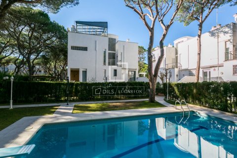 Huvila Gava, Barcelona, Espanja 5 makuuhuonetta, 243 m2 No. 151020