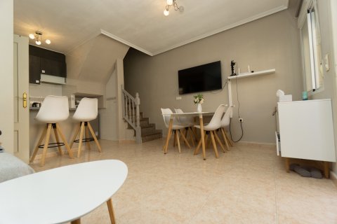 Townhouse zum Verkauf in Playa Flamenca II, Alicante, Spanien 3 Schlafzimmer, 85 m2 Nr. 189800 - Foto 8