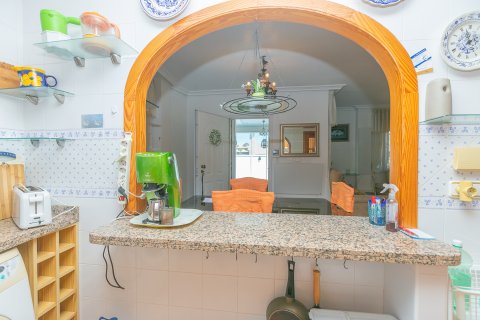 Townhouse for sale in La Zenia, Alicante, Spain 2 bedrooms, 96 sq.m. No. 189798 - photo 12