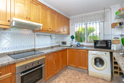 Townhouse for sale in La Zenia, Alicante, Spain 2 bedrooms, 96 sq.m. No. 189798 - photo 10