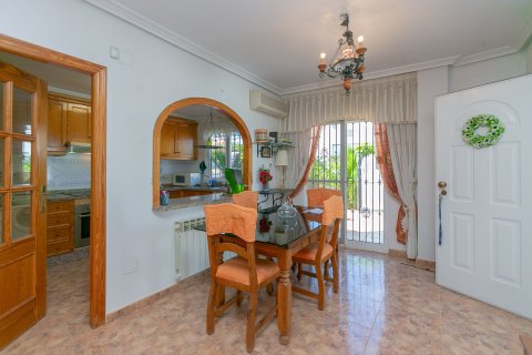 Townhouse for sale in La Zenia, Alicante, Spain 2 bedrooms, 96 sq.m. No. 189798 - photo 7