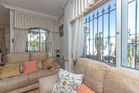 Townhouse for sale in La Zenia, Alicante, Spain 2 bedrooms, 96 sq.m. No. 189798 - photo 6