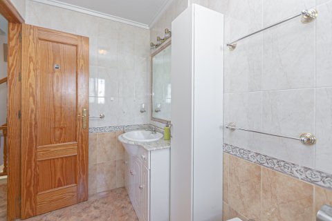 Townhouse for sale in La Zenia, Alicante, Spain 2 bedrooms, 96 sq.m. No. 189798 - photo 25