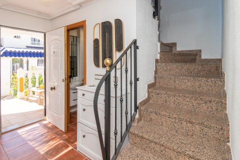 Продажа таухауса в Плайя Фламенка II, Аликанте, Испания 3 спальни, 83м2 №189797 - фото 4