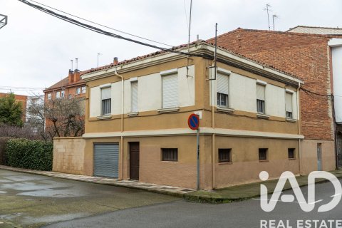 Продажа квартиры в Леон, Испания 4 спальни, 164м2 №185245 - фото 7