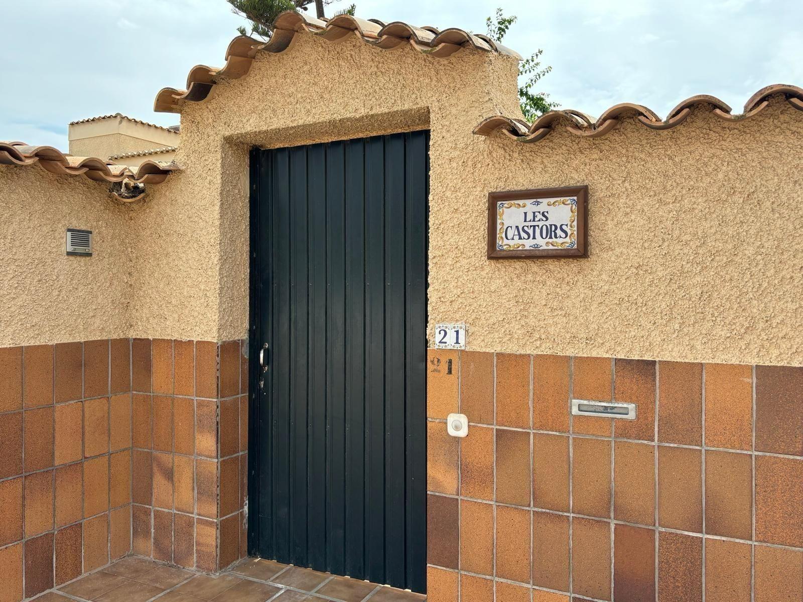 Villa à Torrevieja, Alicante, Espagne 4 chambres, 250 m2 No. 165580