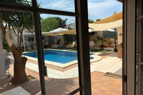 Villa à vendre à Torrevieja, Alicante, Espagne, 4 chambres, 250 m2 No. 165580 - photo 13