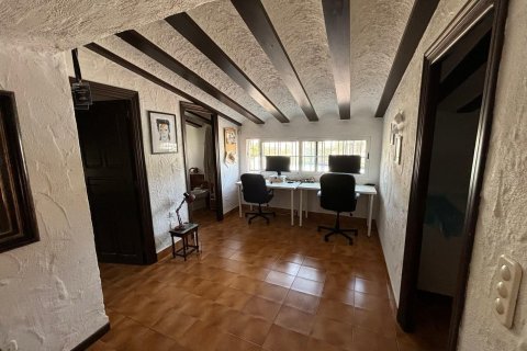 Villa à vendre à Torrevieja, Alicante, Espagne, 4 chambres, 250 m2 No. 165580 - photo 12