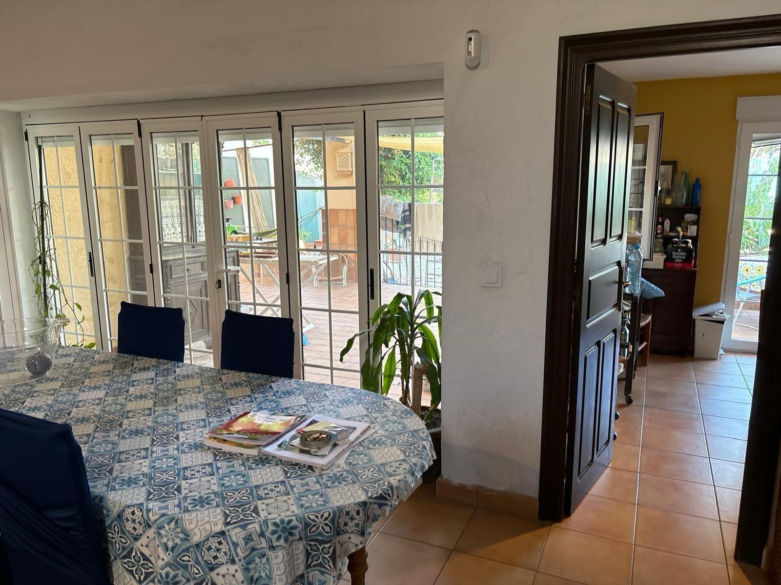 Villa à Torrevieja, Alicante, Espagne 4 chambres, 250 m2 No. 165580