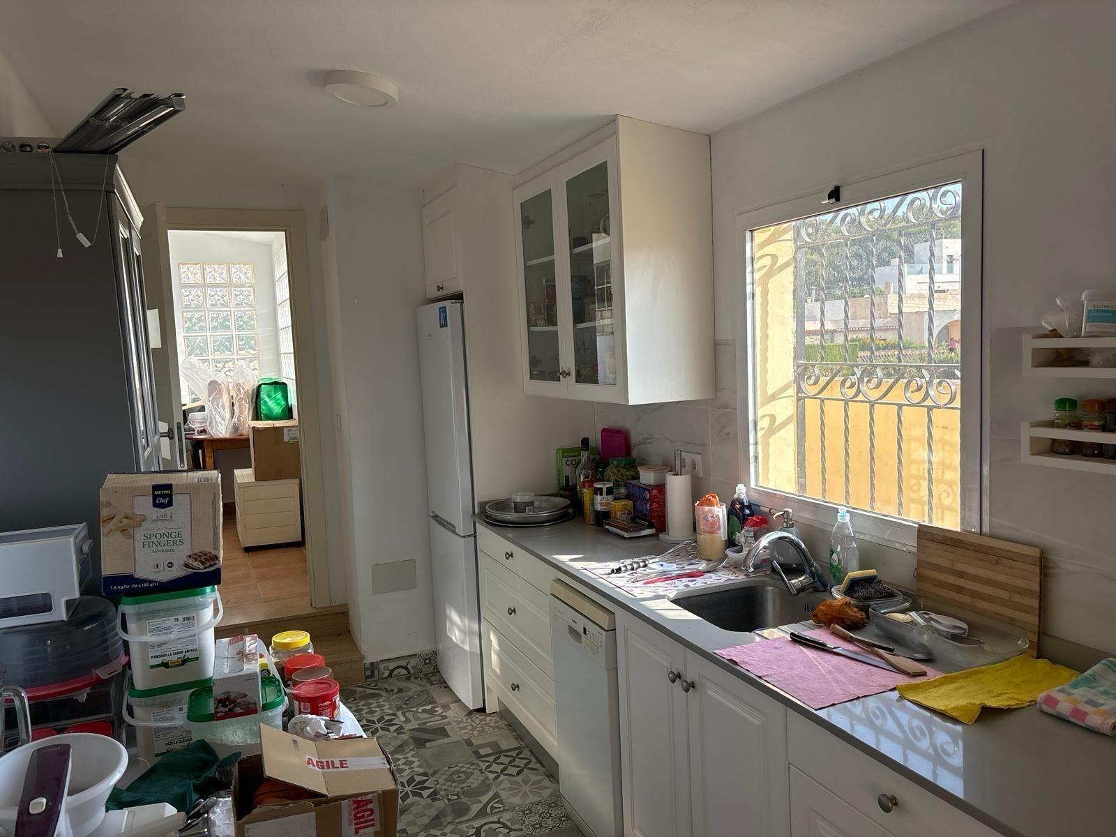 Villa à Torrevieja, Alicante, Espagne 4 chambres, 250 m2 No. 165580