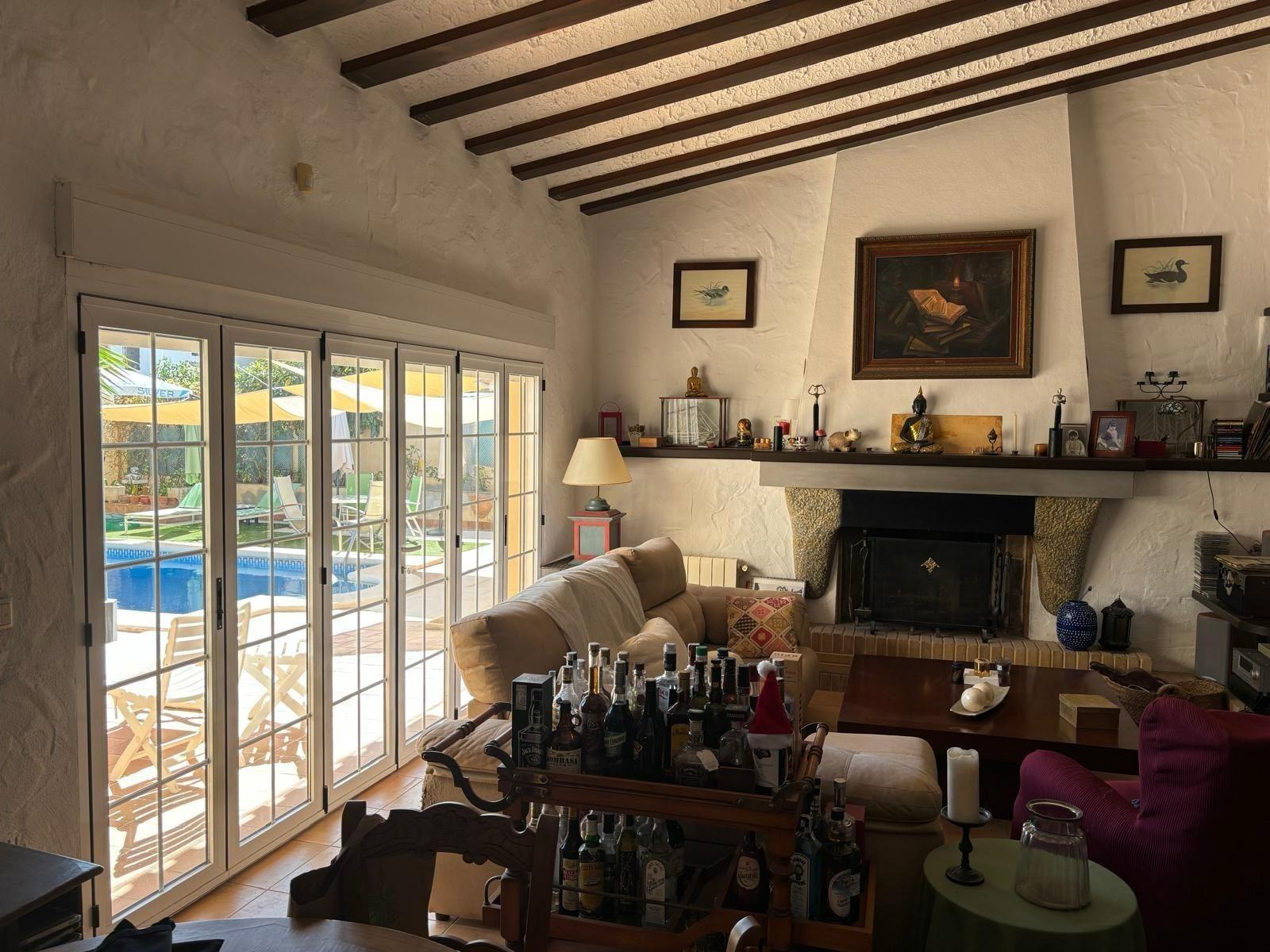 Villa à Torrevieja, Alicante, Espagne 4 chambres, 250 m2 No. 165580