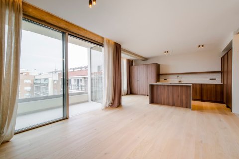 Apartment à vendre Madrid, Espagne, 2 chambres, 142 m2 No. 133917 - photo 1