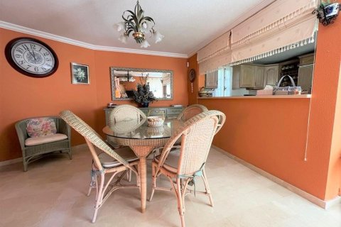 Продажа виллы Бенидорм, Аликанте, Испания 4 спальни, 282м2 №133915 - фото 13