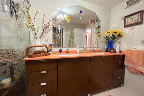 Продажа виллы Бенидорм, Аликанте, Испания 4 спальни, 282м2 №133915 - фото 21